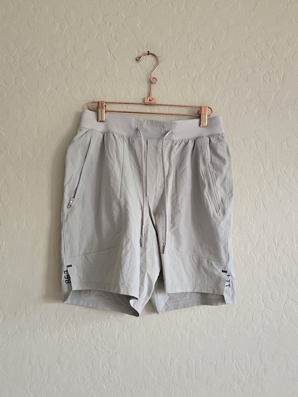 Lululemon Men's License to Train Linerless Shorts Size Small